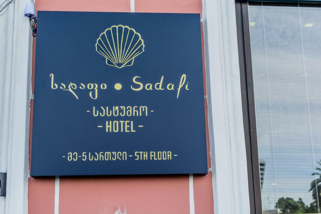 באטומי Sadafi Hotel • Სასტუმრო Სადაფი מראה חיצוני תמונה